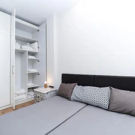 Apartament Agias Sofias Svolou Center 2