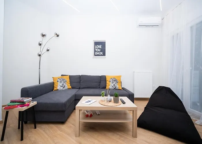 Appartamento Agias Sofias Svolou Center 2 *