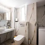 Agias Sofias Svolou Center 2 Apartment