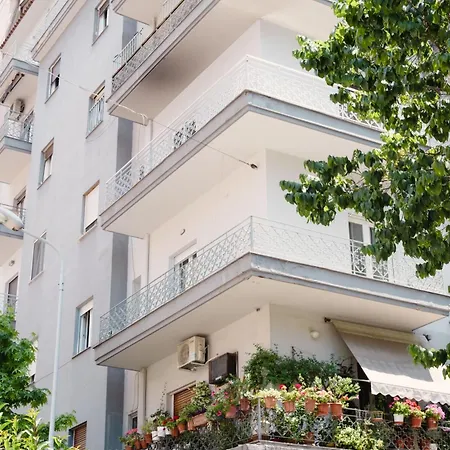 Agias Sofias Svolou Center 2 *